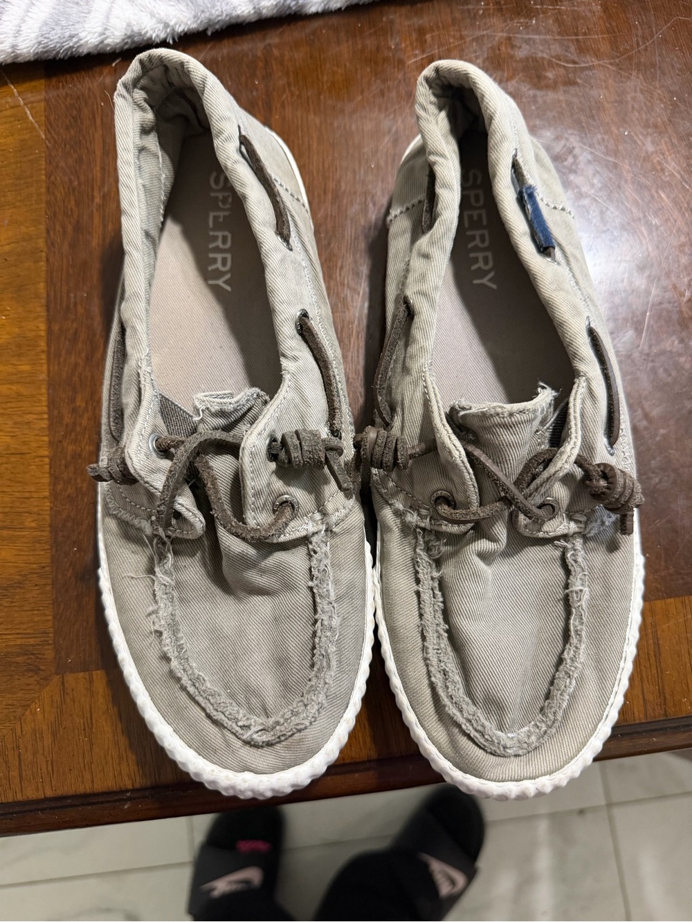 Sperry woman’s Taupe Canvas Boat Shoes - Casual Lace-Up